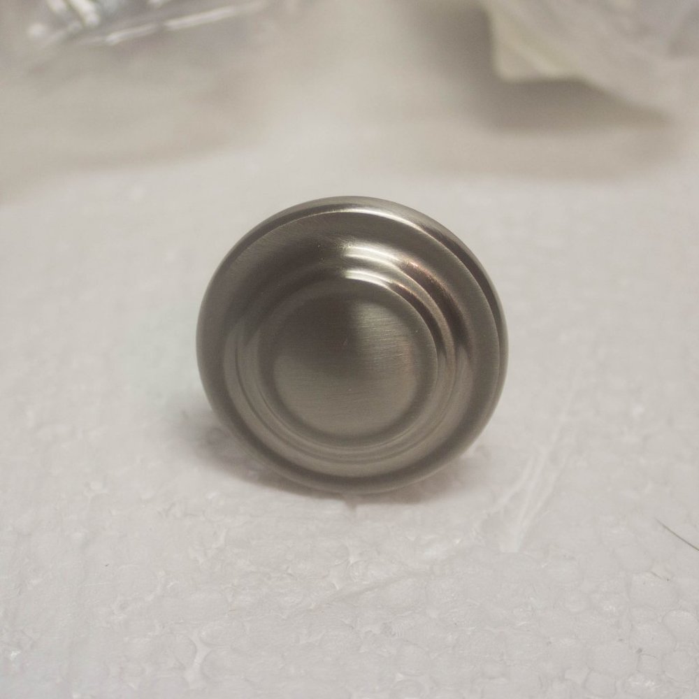 Set of Six Brainerd  Jackson 1-3/8-in Satin Nickel Round  Cabinet Knobs